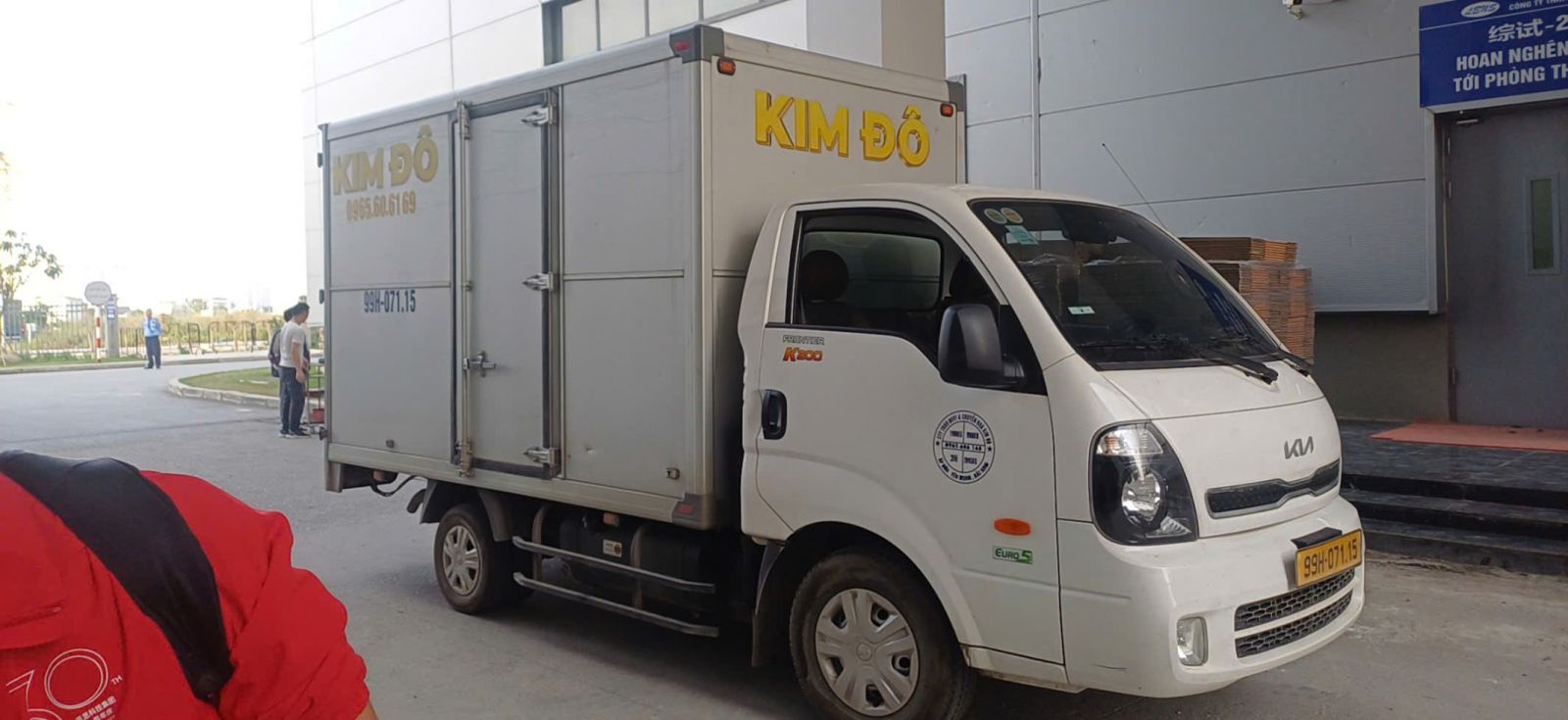 Cho thuê xe tải chở hàng tại Vĩnh Phúc